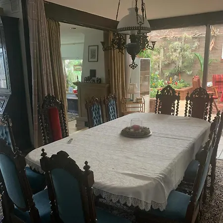 فيلة Grosses Haus Mit Top-garten Mitten In *