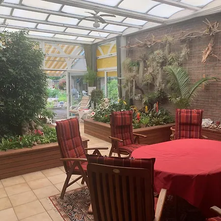 Villa Grosses Haus Mit Top-garten Mitten In Haselunne